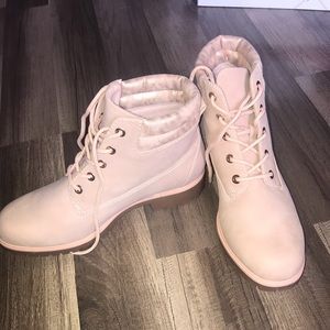 Super cute rose gold shoes!